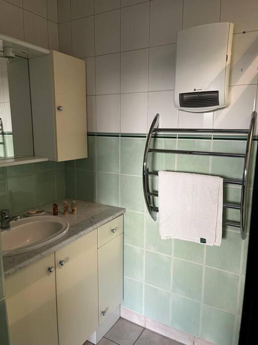 Appartement De 80M2 Refait A Neuf Bezannes Kültér fotó